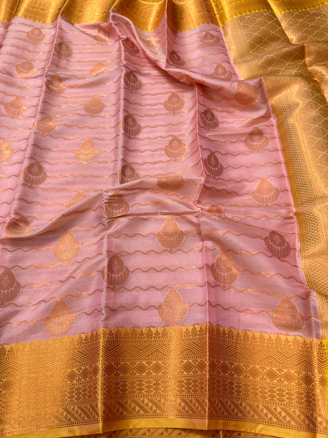 Exclusive Jacquard Weave Banarasi Saree