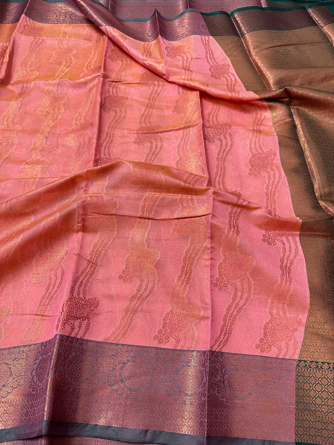 Exclusive Jacquard Weave Banarasi Saree