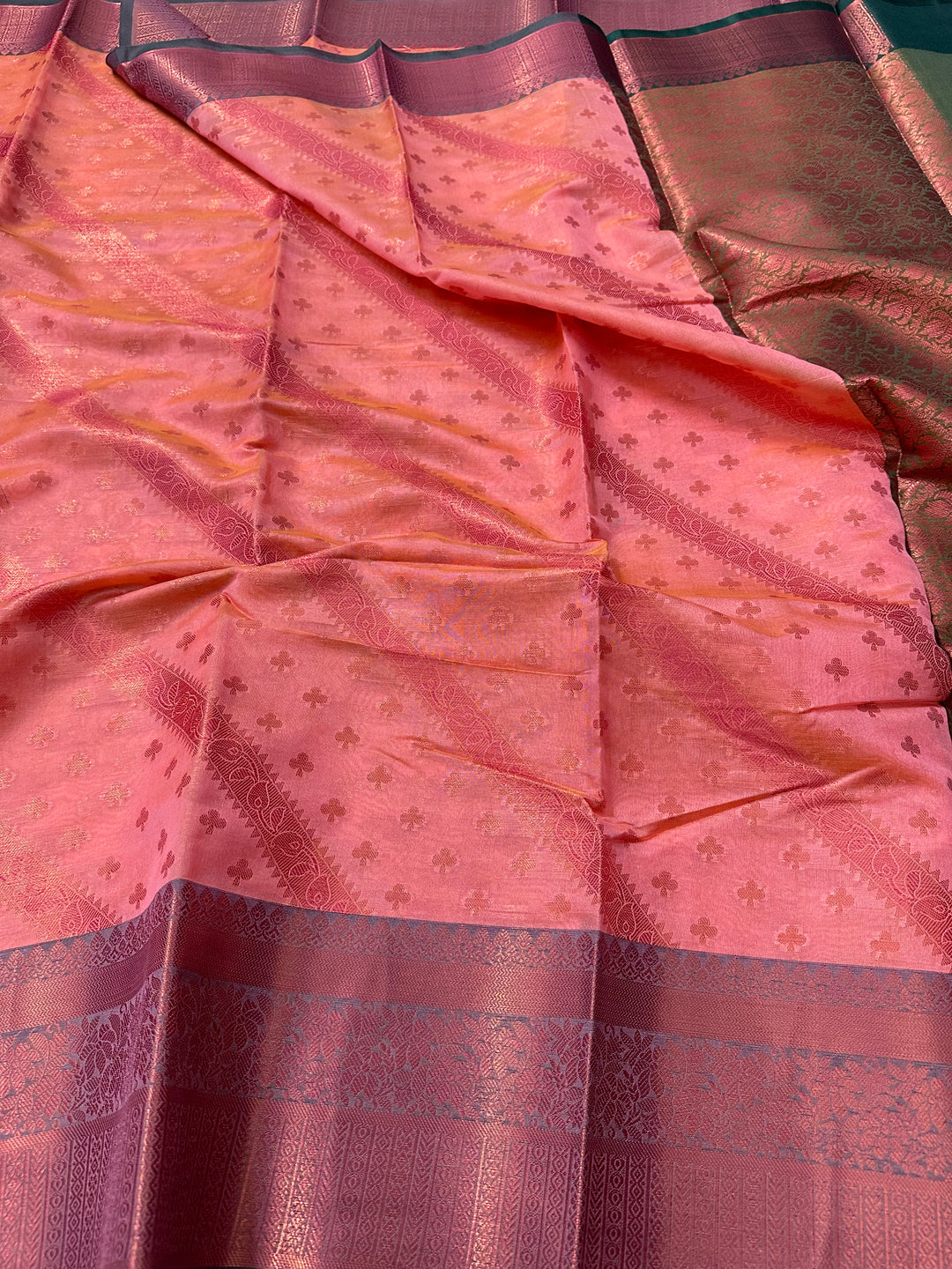 Exclusive Jacquard Weave Banarasi Saree