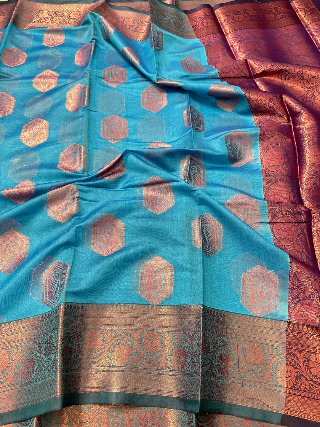 Exclusive Jacquard Weave Banarasi Saree