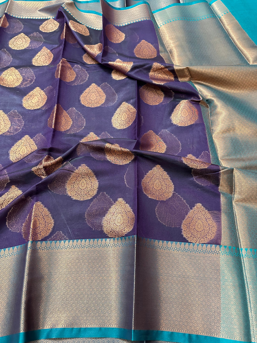 Exclusive Jacquard Weave Banarasi Saree