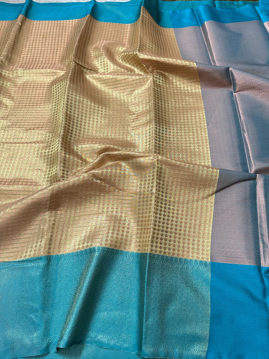 Exclusive Jacquard Weave Banarasi Saree