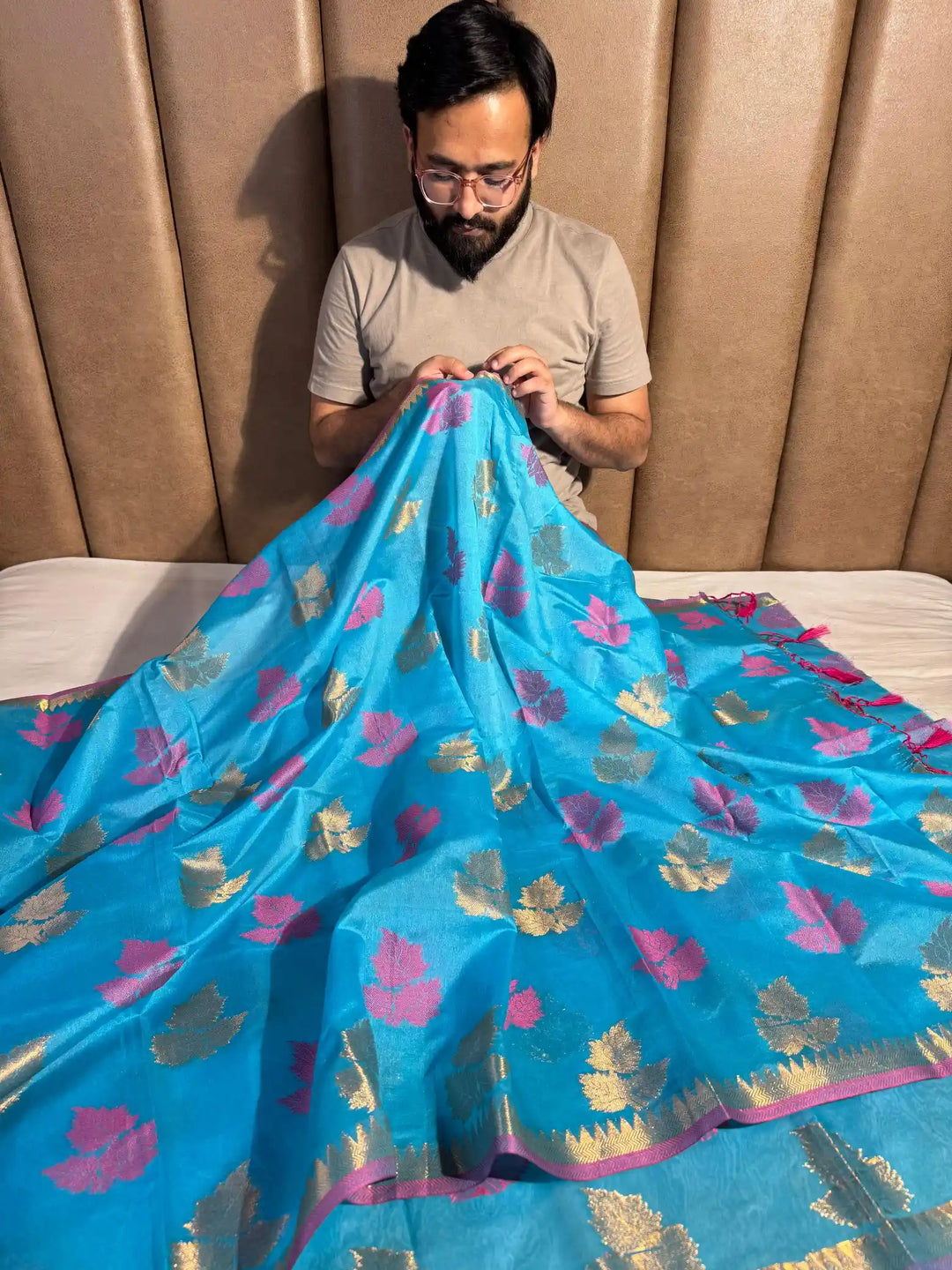 Beautiful Jacquard Weave Banarasi Saree