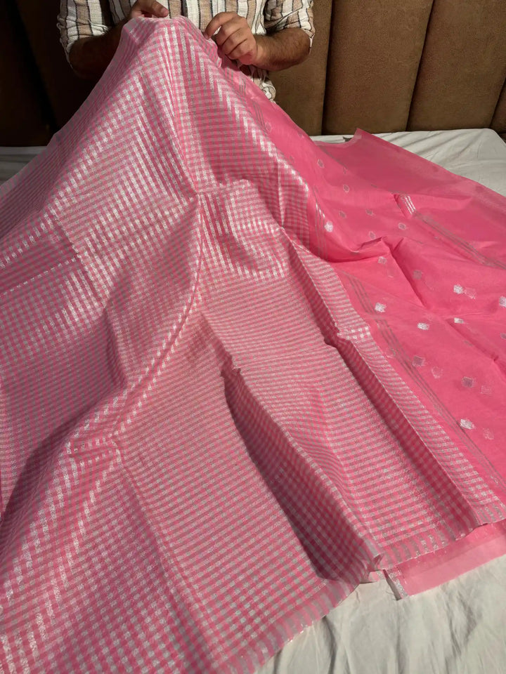 All Time Hit Lungi Zari Check Cotton saree with rich pallu