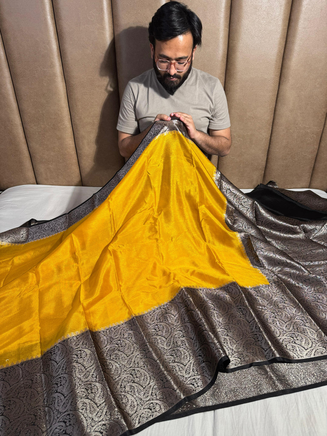 Banarasi Warm Silk Saree with Unique Pallu and Border