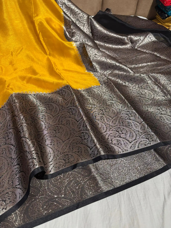 Banarasi Warm Silk Saree with Unique Pallu and Border