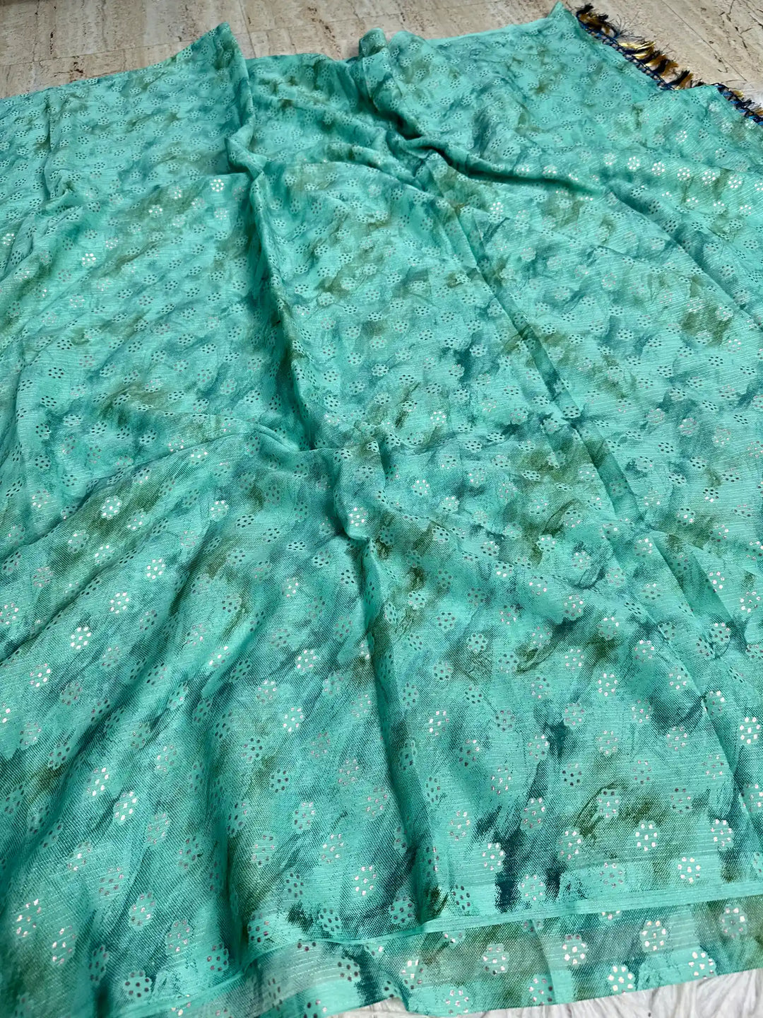 Beautiful Jacquard Weave Banarasi Saree