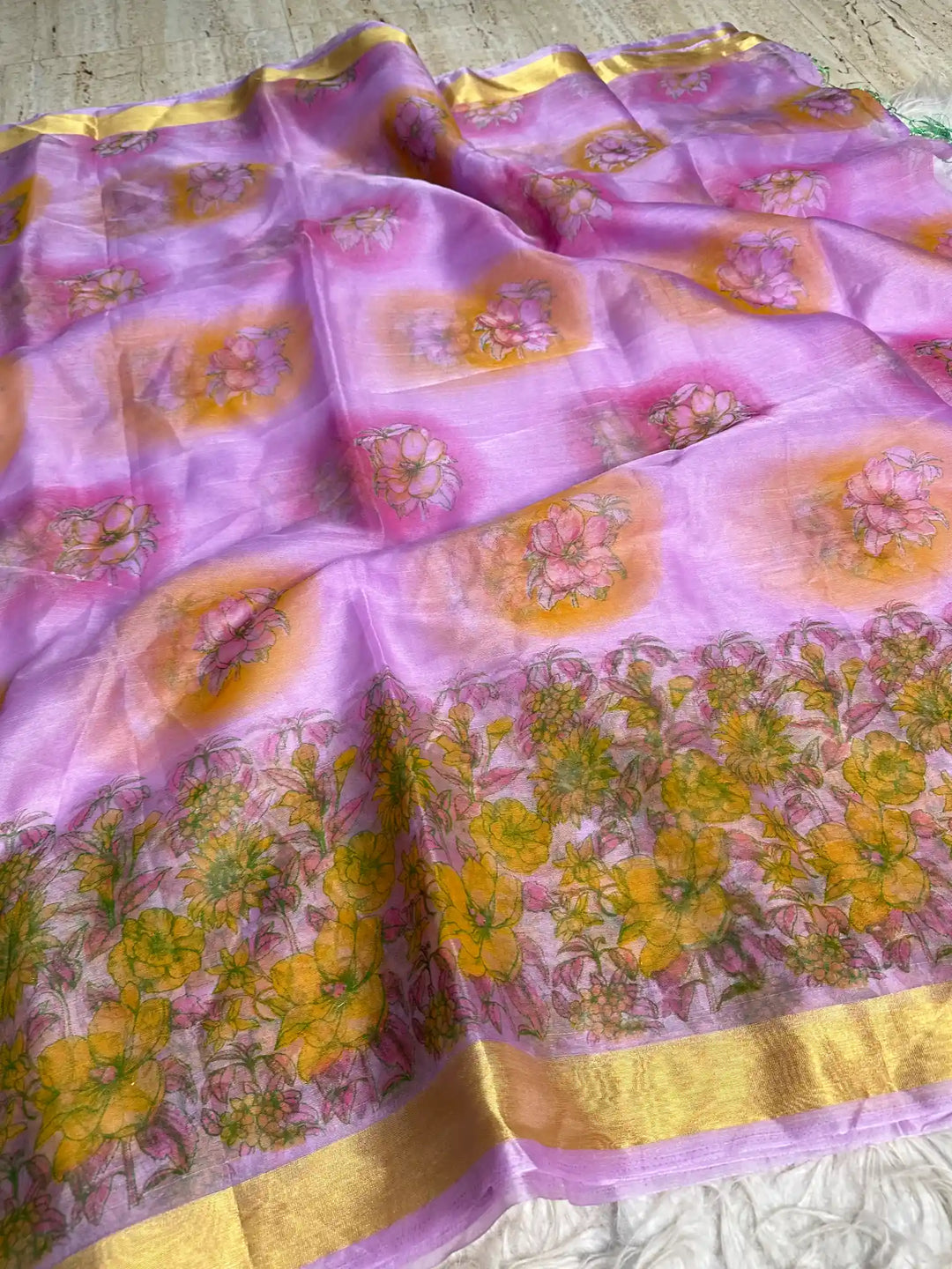 Beautiful Jacquard Weave Banarasi Saree