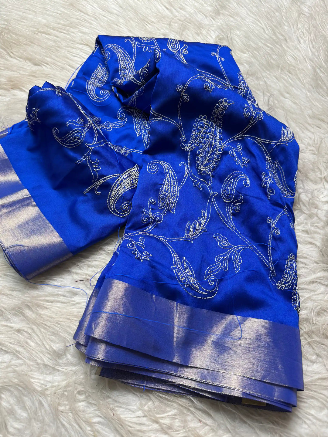 Beautiful Jacquard Weave Banarasi Saree