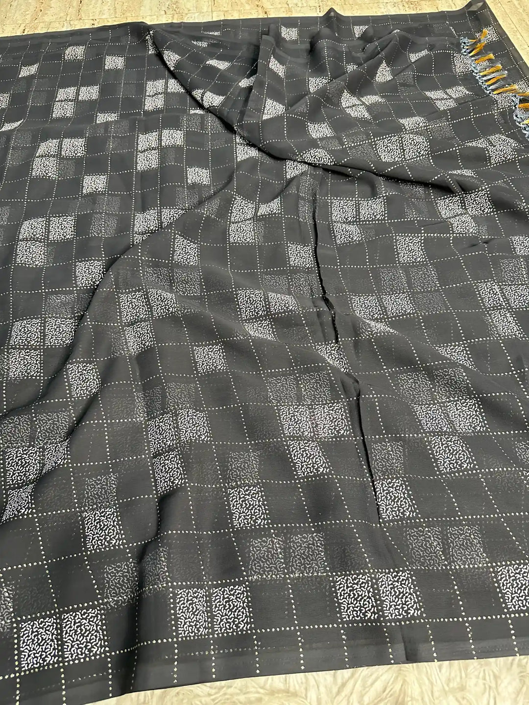 Beautiful Jacquard Weave Banarasi Saree