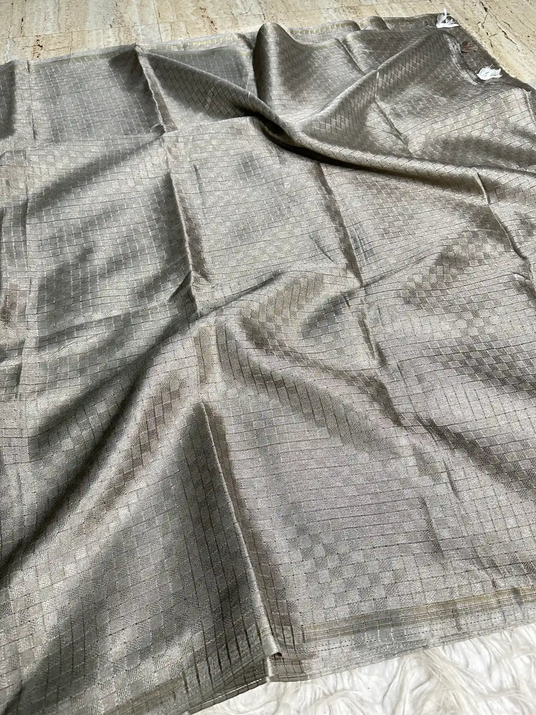 Beautiful Jacquard Weave Banarasi Saree