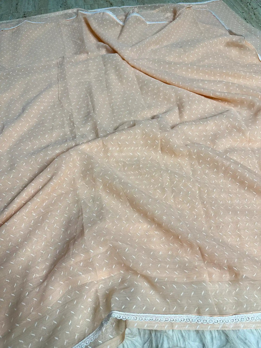 Beautiful Jacquard Weave Banarasi Saree