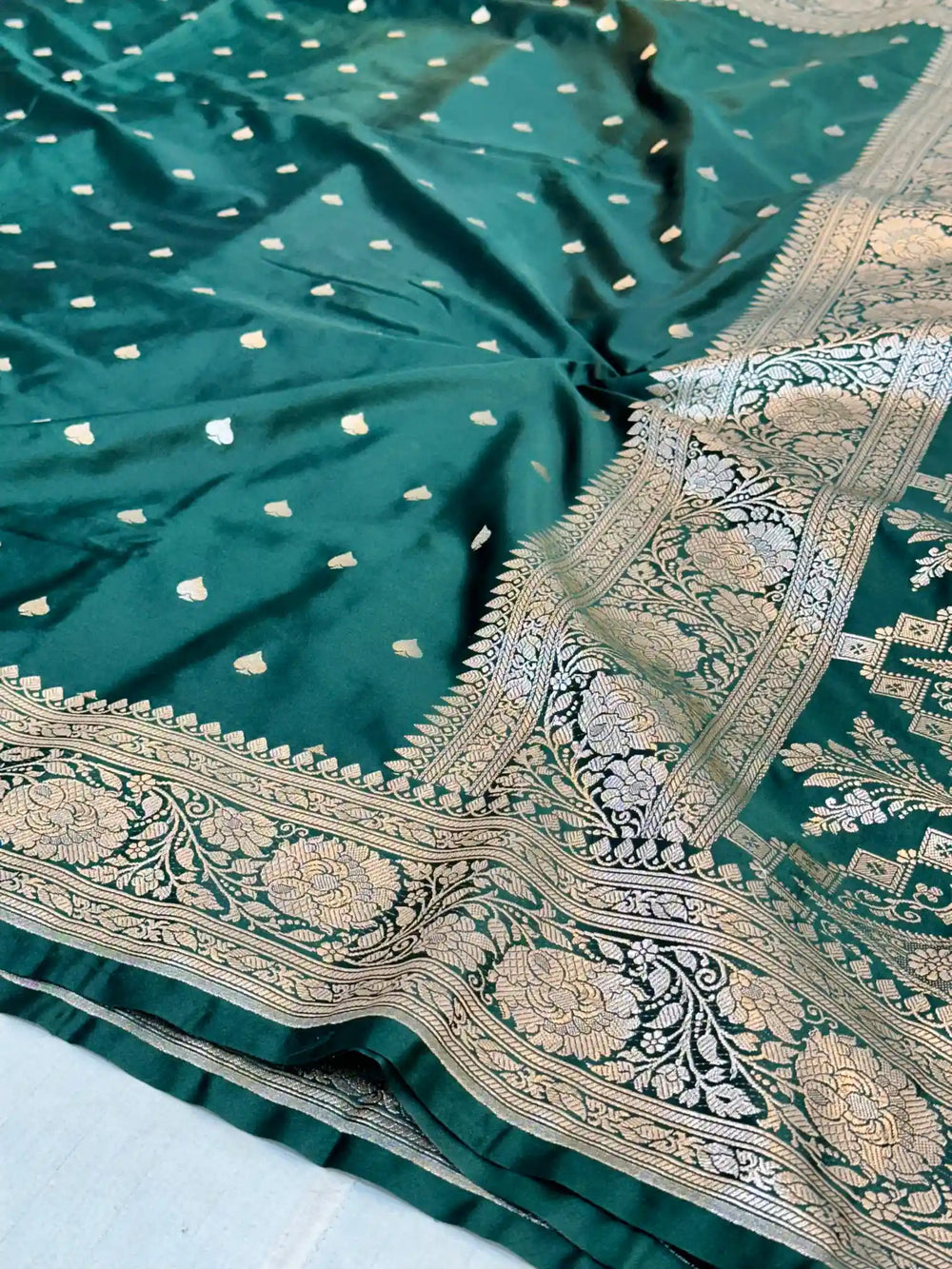 Mehendi Green Premium Mashru Katan Saree