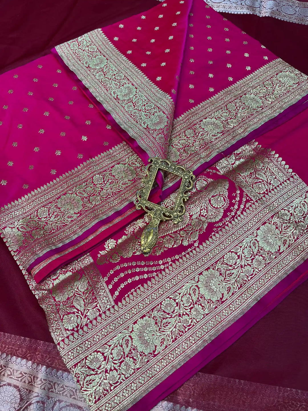 Bridal Rani Satin Silk Buti Weave Banarasi Saree