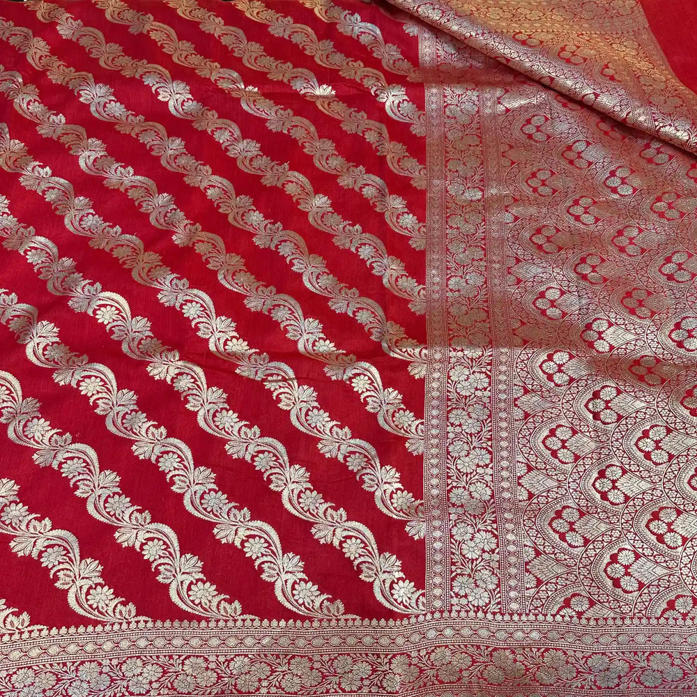 Bright Red Aada Design Munga Silk Saree