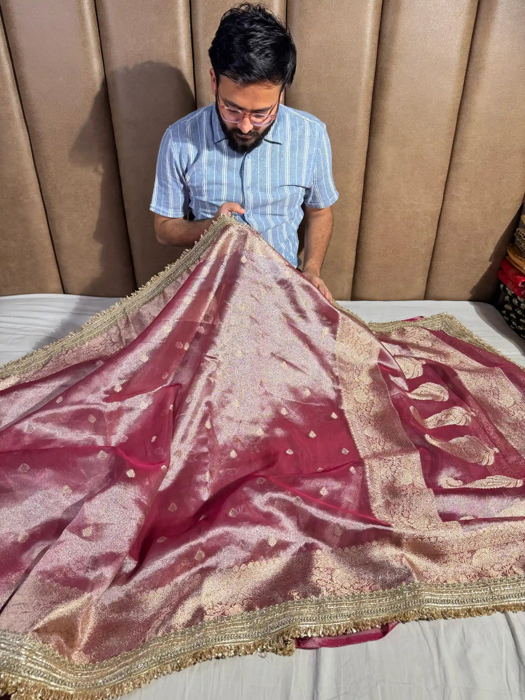 Excusite Tissue Silk Saree with Heeramandi Lace