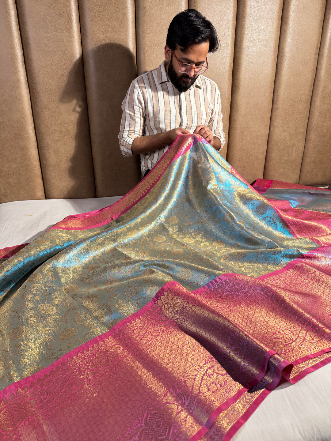 Dual Blue Katan Tissue Silk Floral Jaal Banarasi Saree