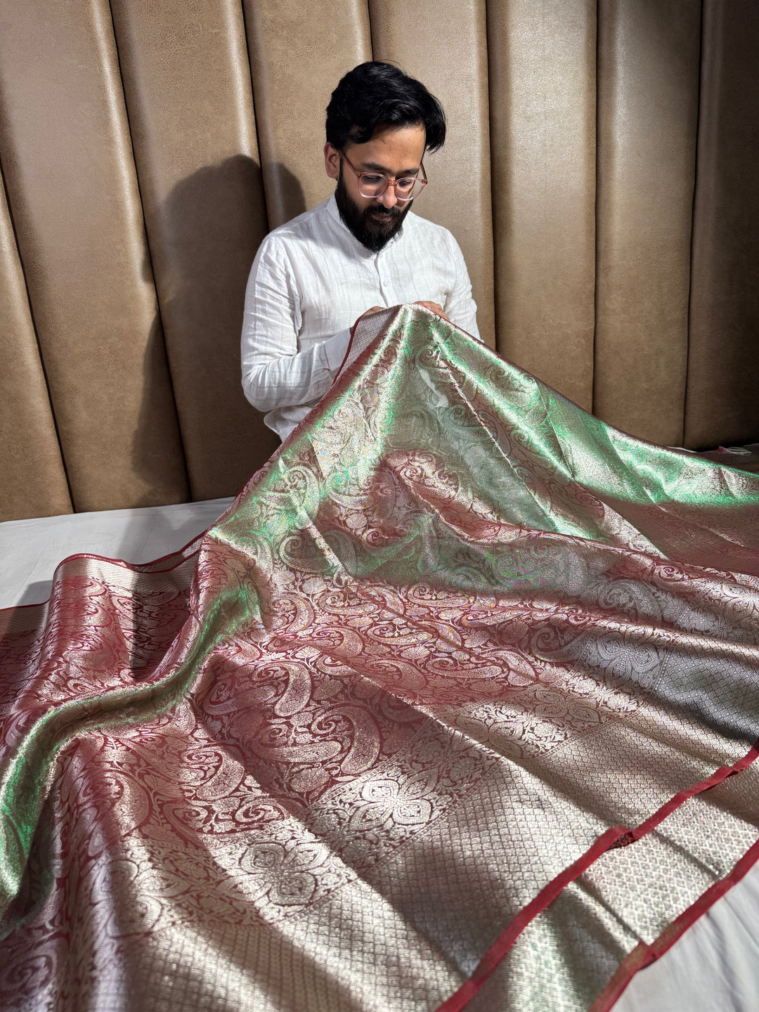 Neon Reddish Green Glass Tissue Silk Banarasi Saree
