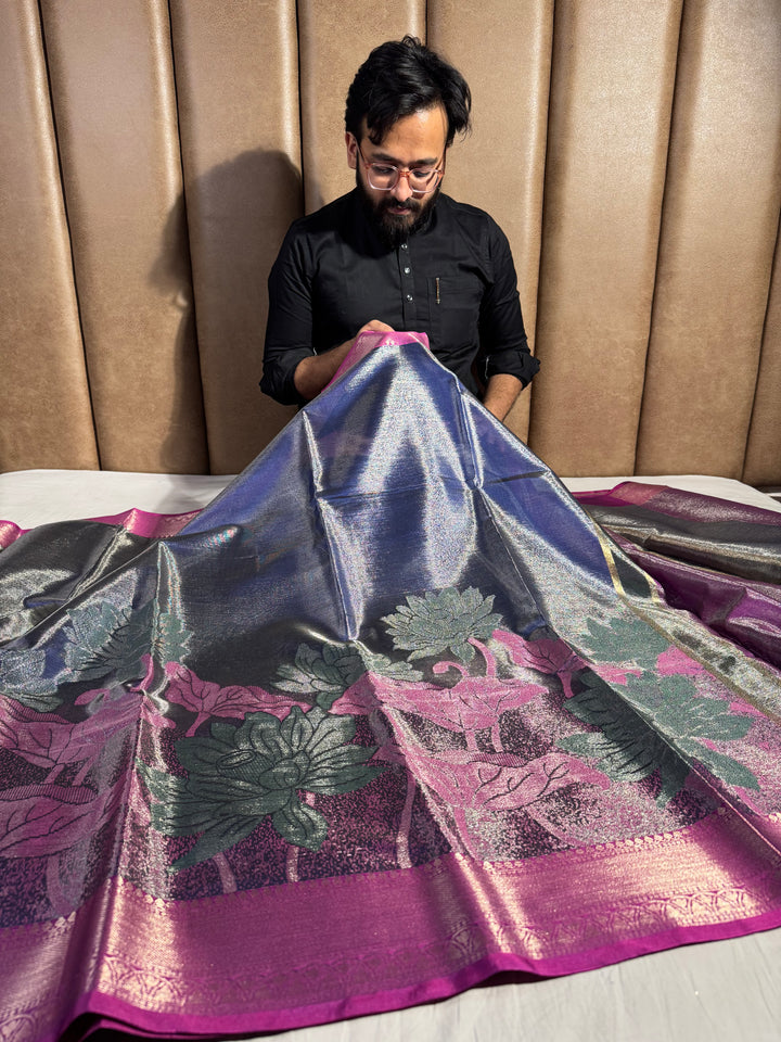 Most Premium banarasi tissue with  exclusive border and rich pallu