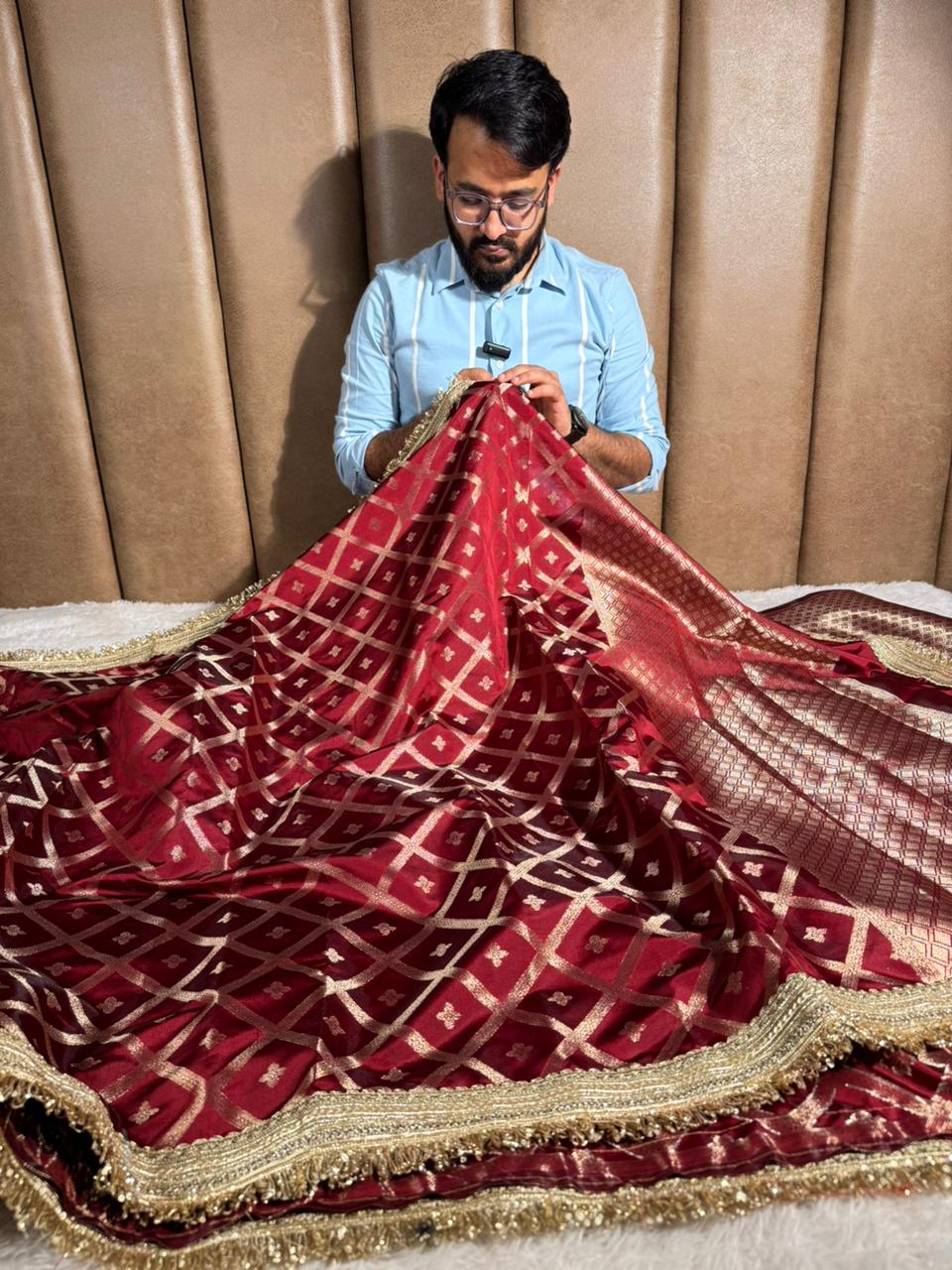 Light Maroon Chinia Silk Checkered Designer Banarasi Saree