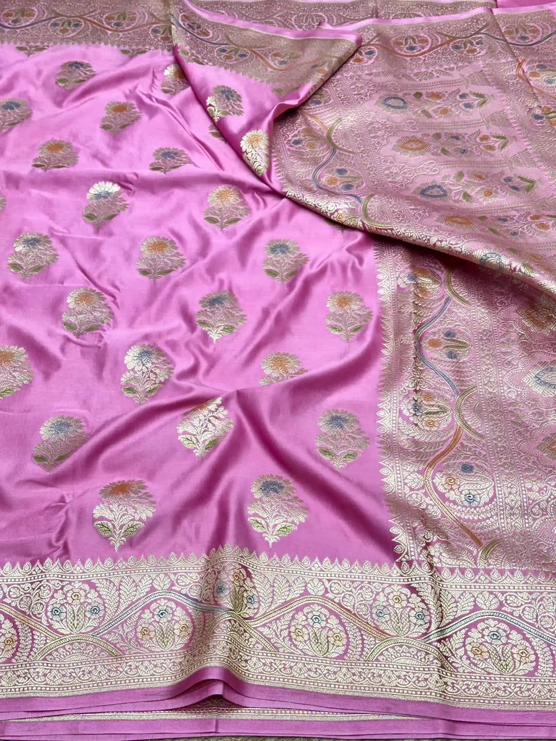 Light Pink Handbrush Painted Mashru Katan Silk Banarasi Saree