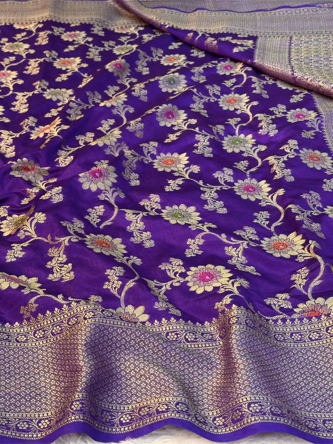 Light Violet Warm Silk Floral Meenakari Banarasi Saree