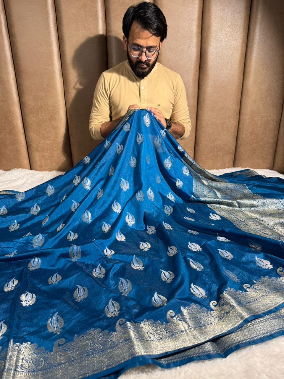 Midnight Blue Shade Warm Silk Traditional Banarasi Saree