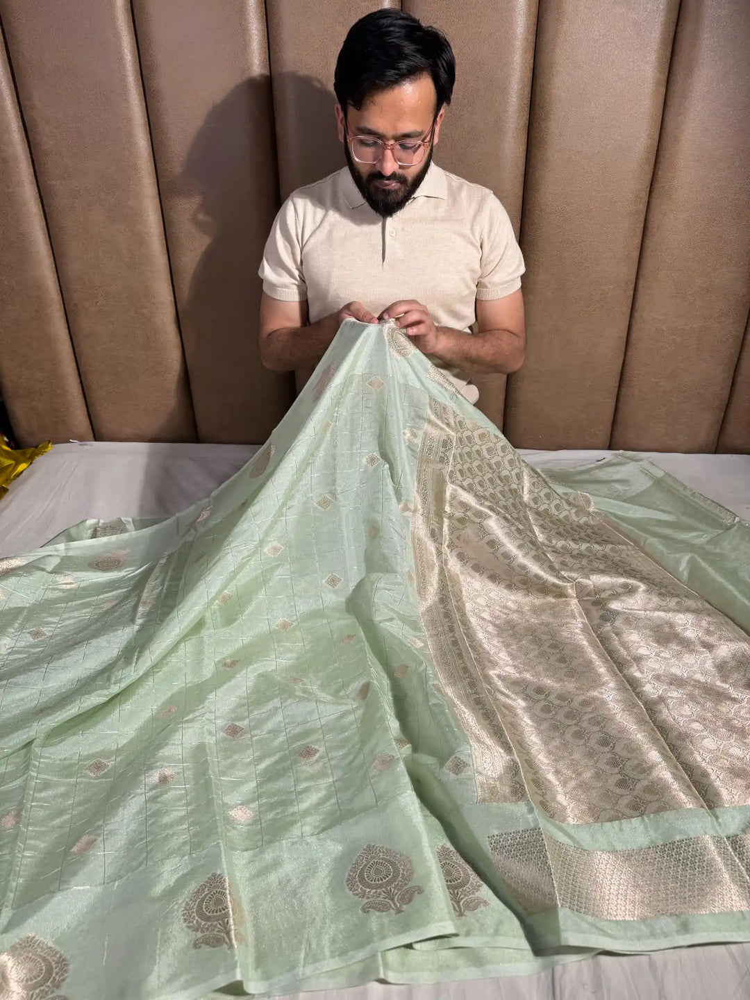 Pastel Sea Green Premium Chiniya Silk Saree with Rich Pallu and Blouse