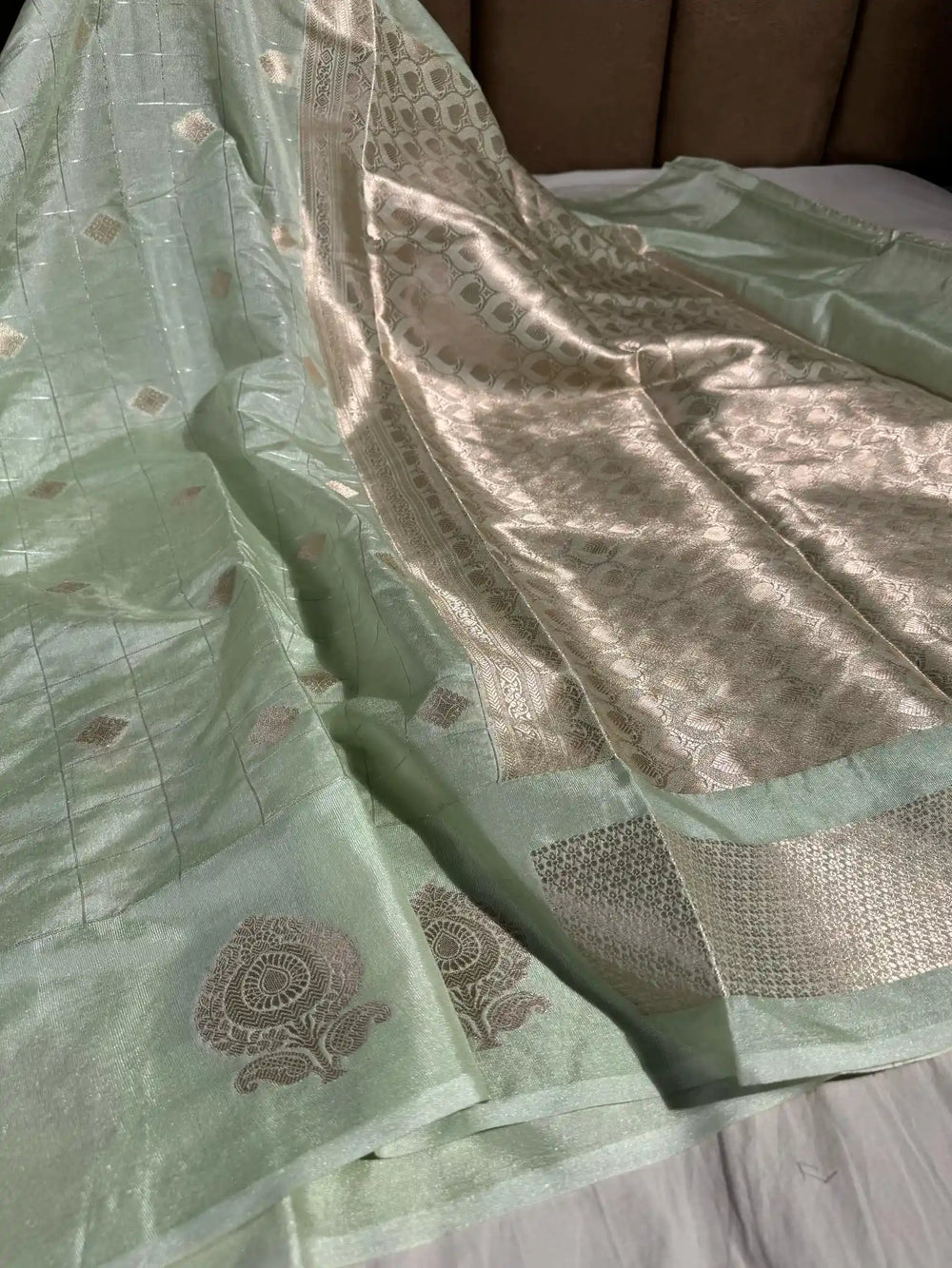 Pastel Sea Green Premium Chiniya Silk Saree with Rich Pallu and Blouse