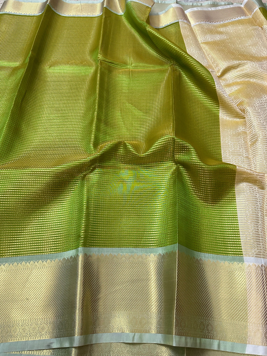 Exclusive Jacquard Weave Banarasi Saree