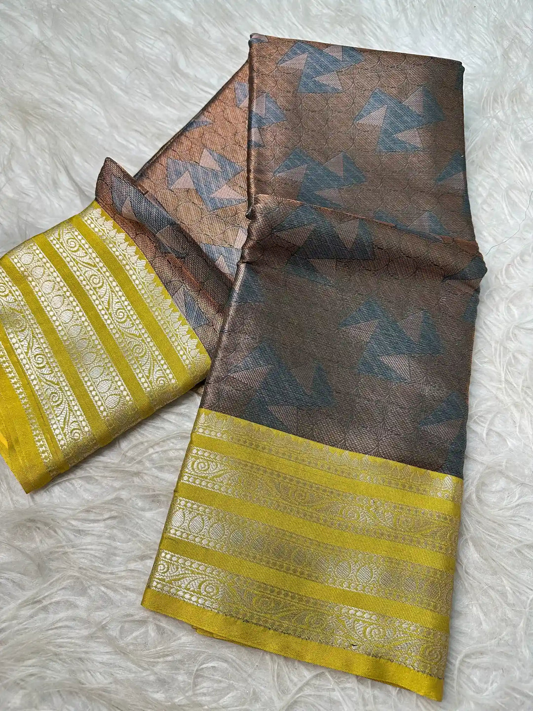 Premium Jacquard Weave Banarasi Saree