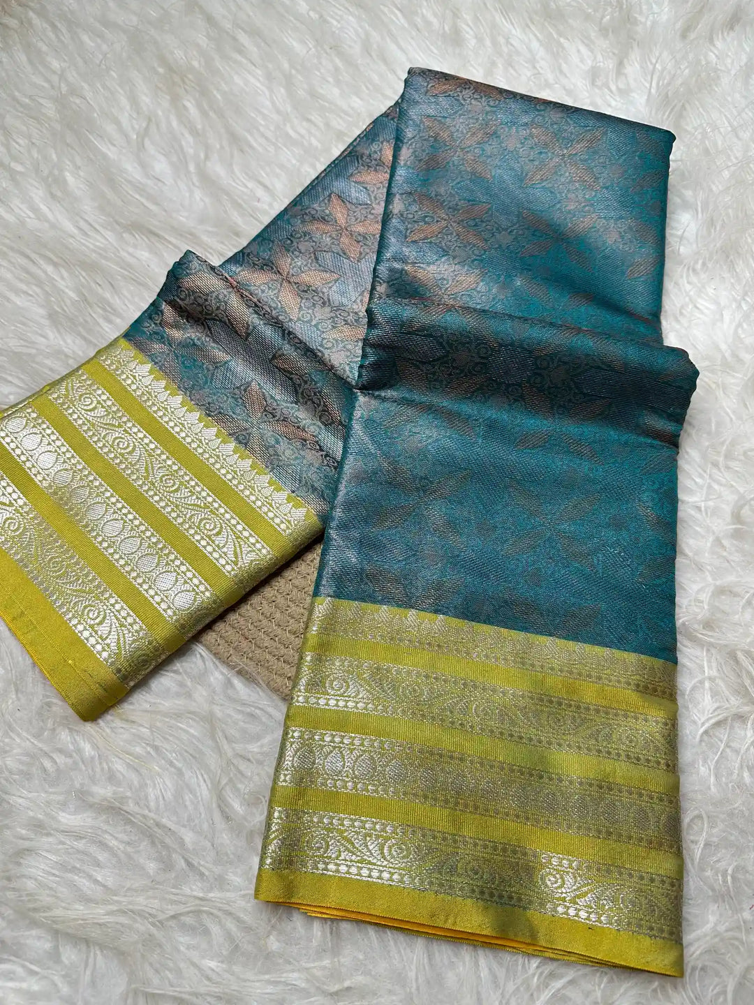 Premium Jacquard Weave Banarasi Saree