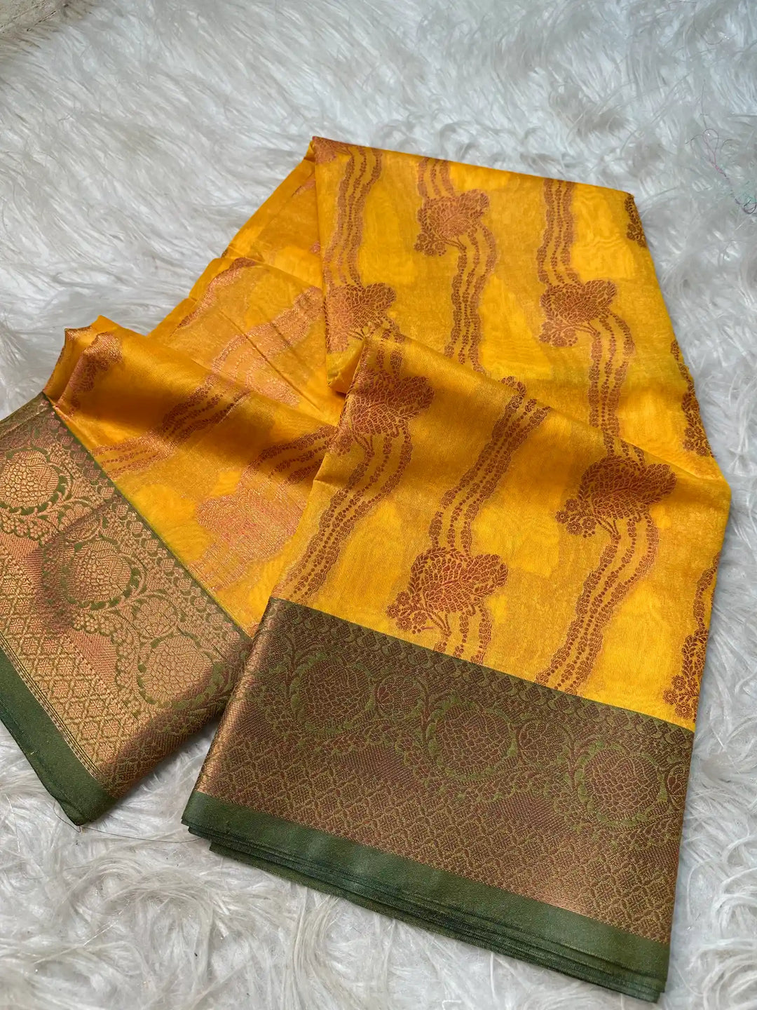Premium Jacquard Weave Banarasi Saree