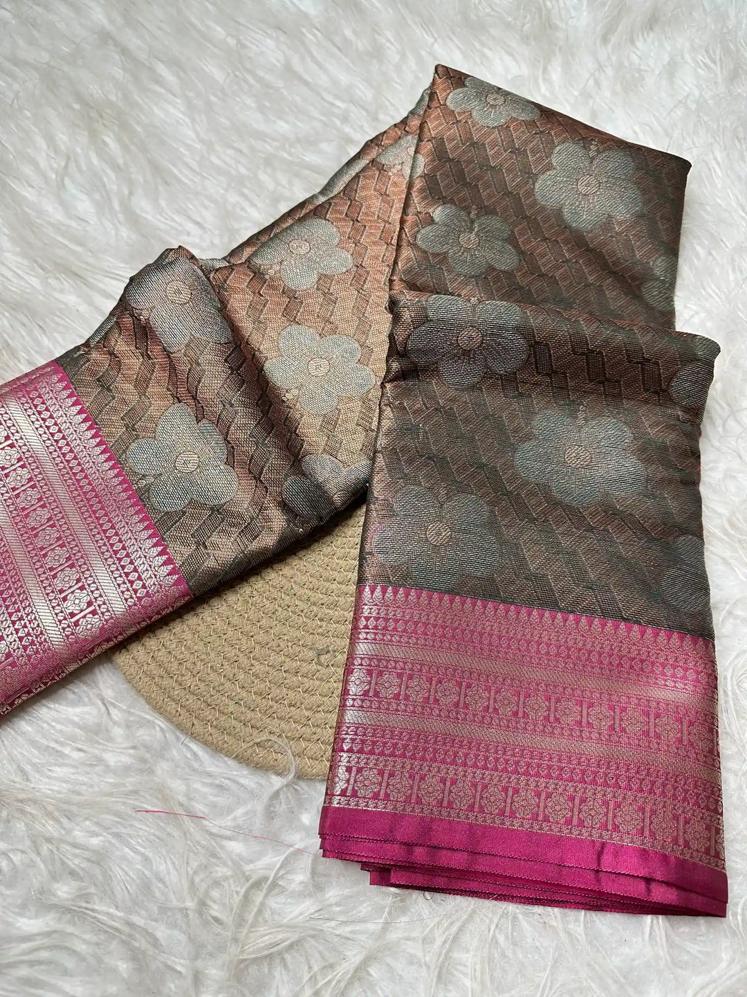 Premium Jacquard Weave Banarasi Saree