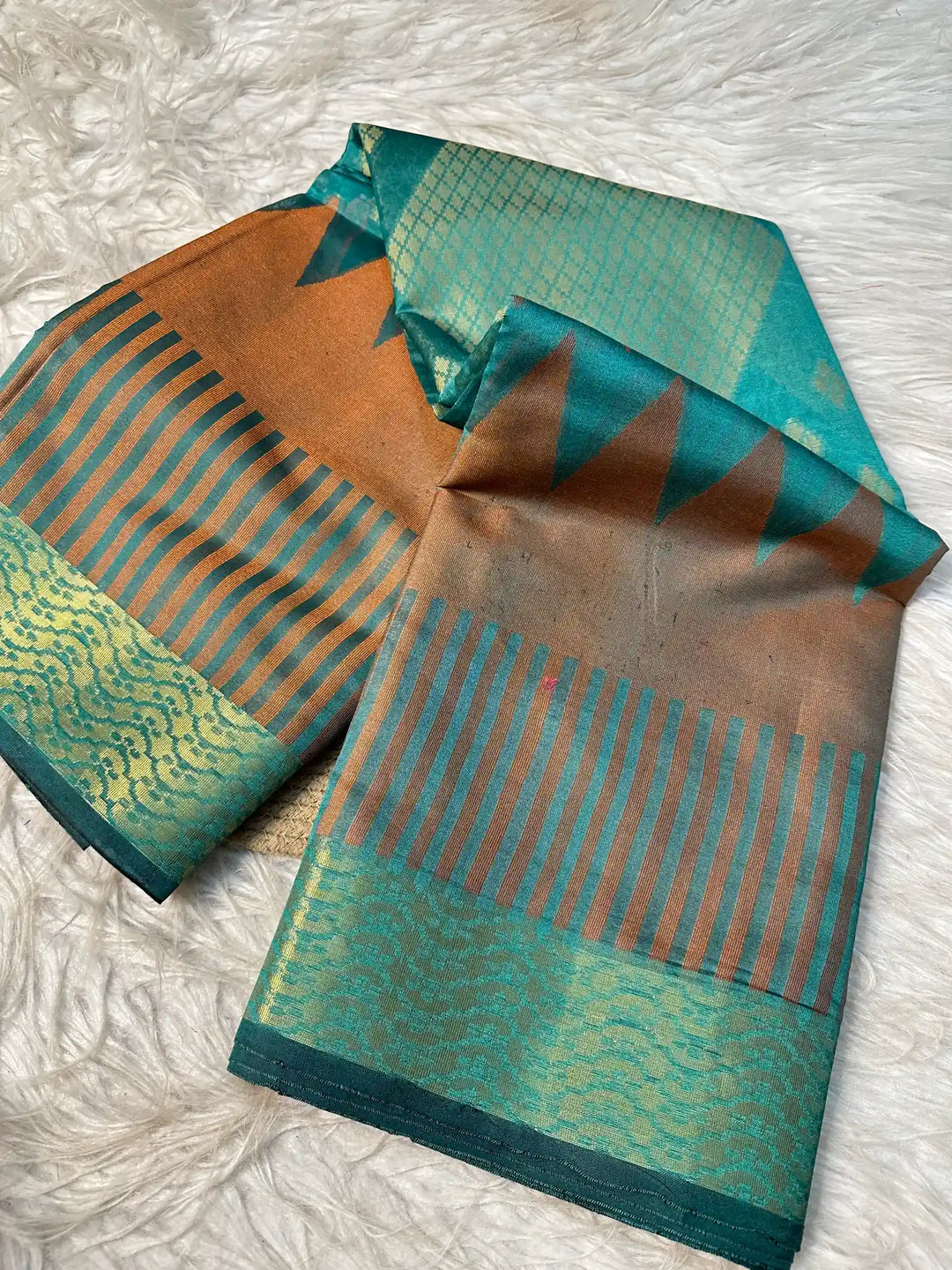 Premium Jacquard Weave Banarasi Saree