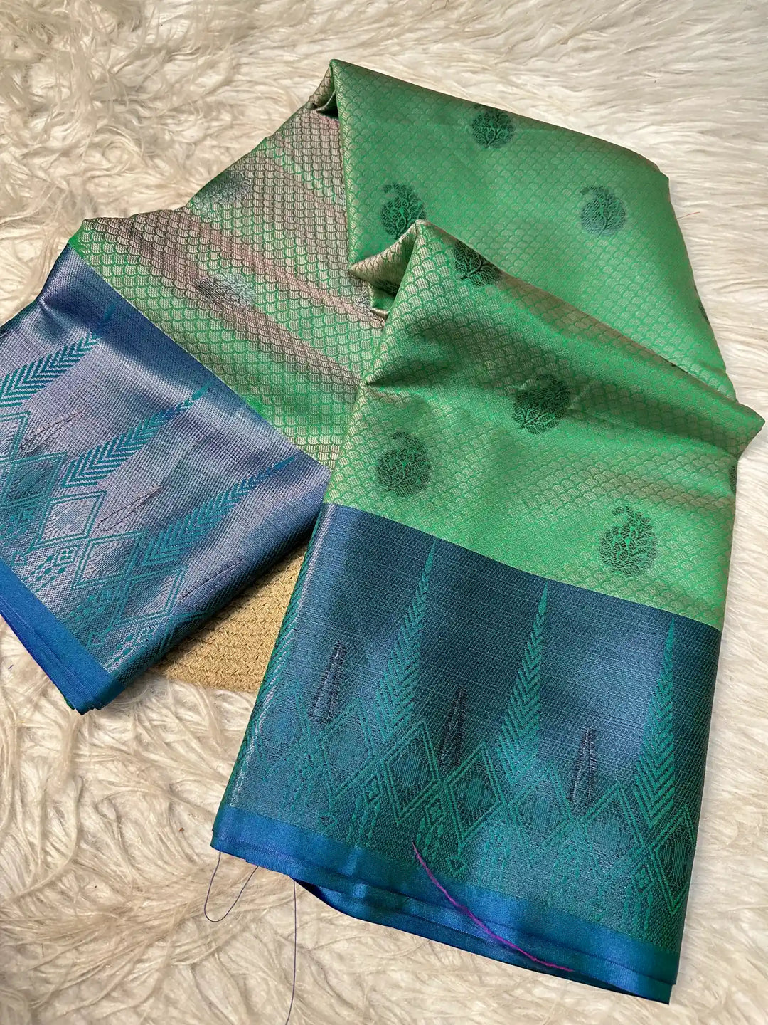 Premium Jacquard Weave Banarasi Saree