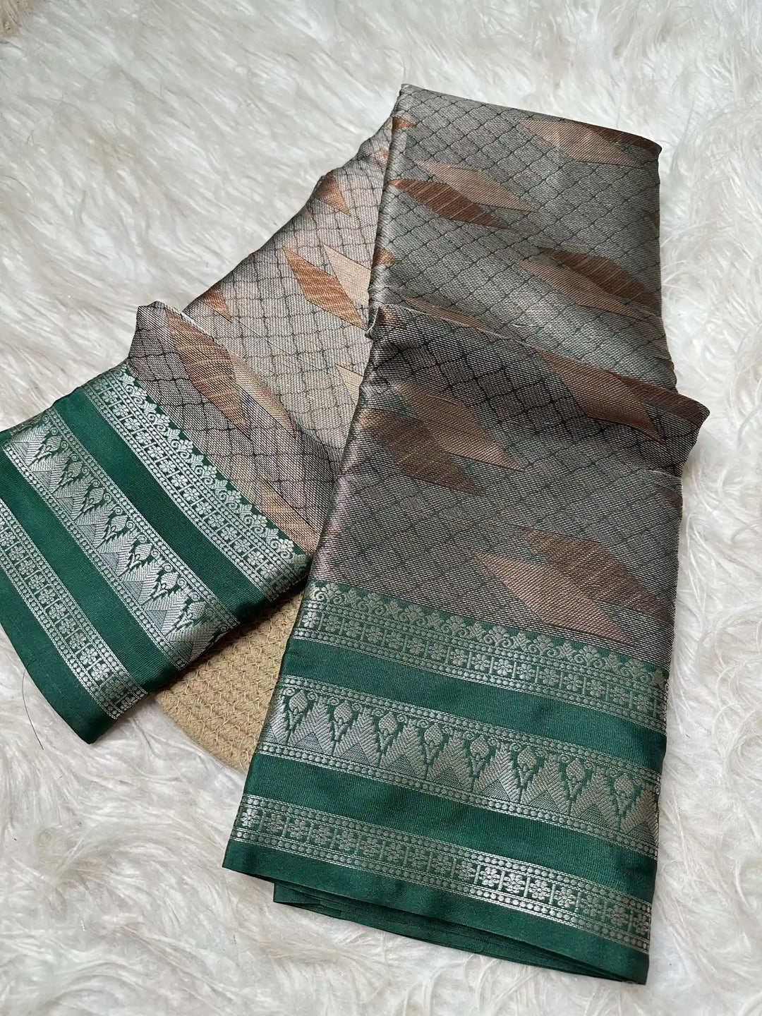 Premium Jacquard Weave Banarasi Saree