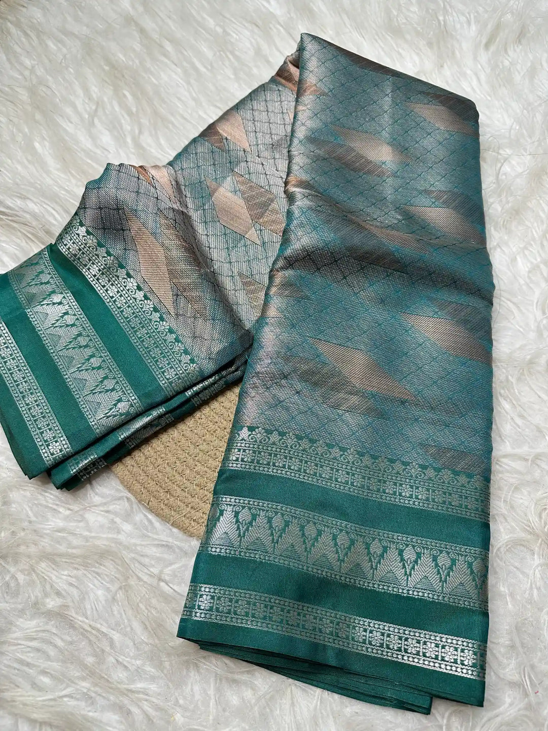 Premium Jacquard Weave Banarasi Saree