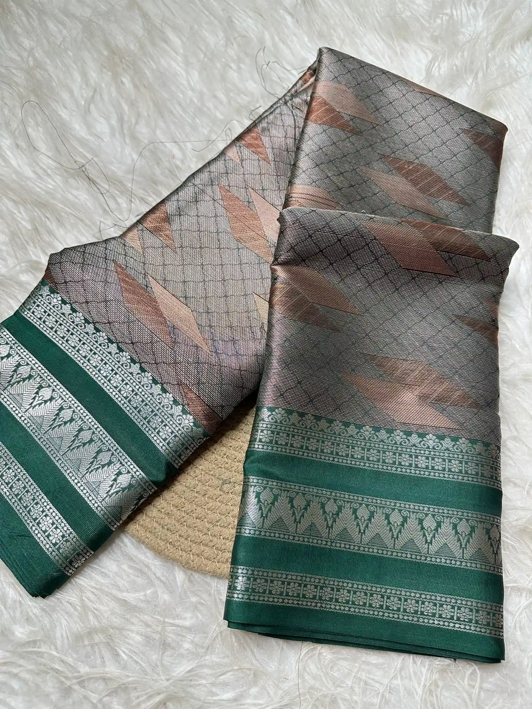 Premium Jacquard Weave Banarasi Saree