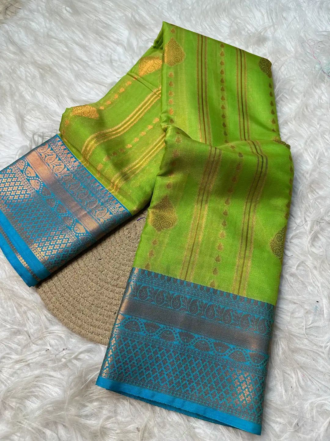 Premium Jacquard Weave Banarasi Saree
