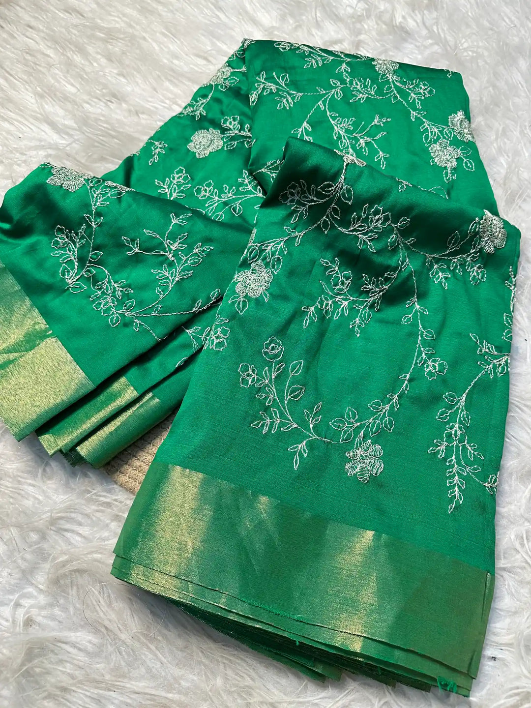 Premium Jacquard Weave Banarasi Saree