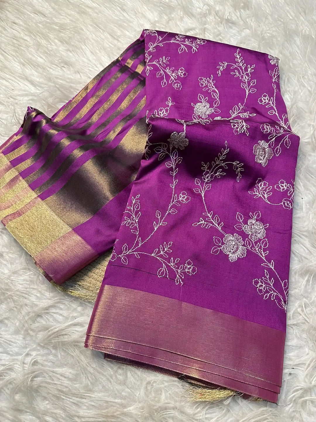 Premium Jacquard Weave Banarasi Saree