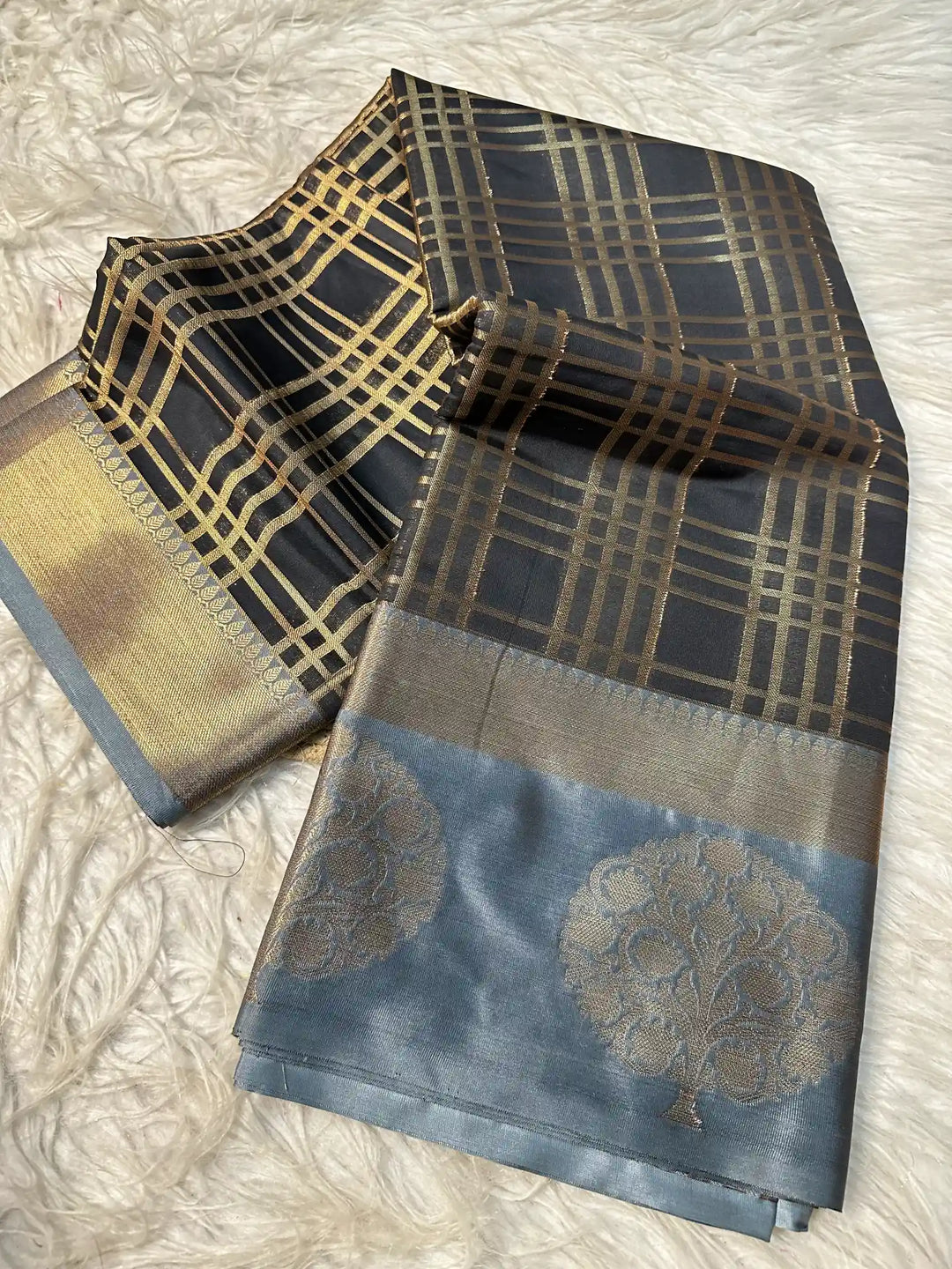 Premium Jacquard Weave Banarasi Saree