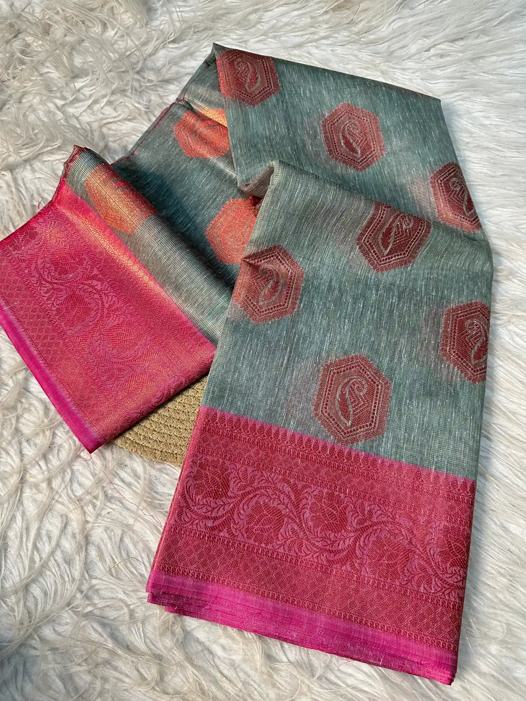 Premium Jacquard Weave Banarasi Saree