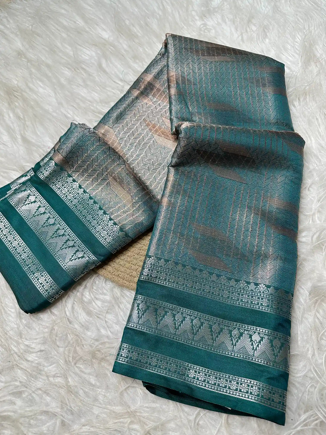 Premium Jacquard Weave Banarasi Saree