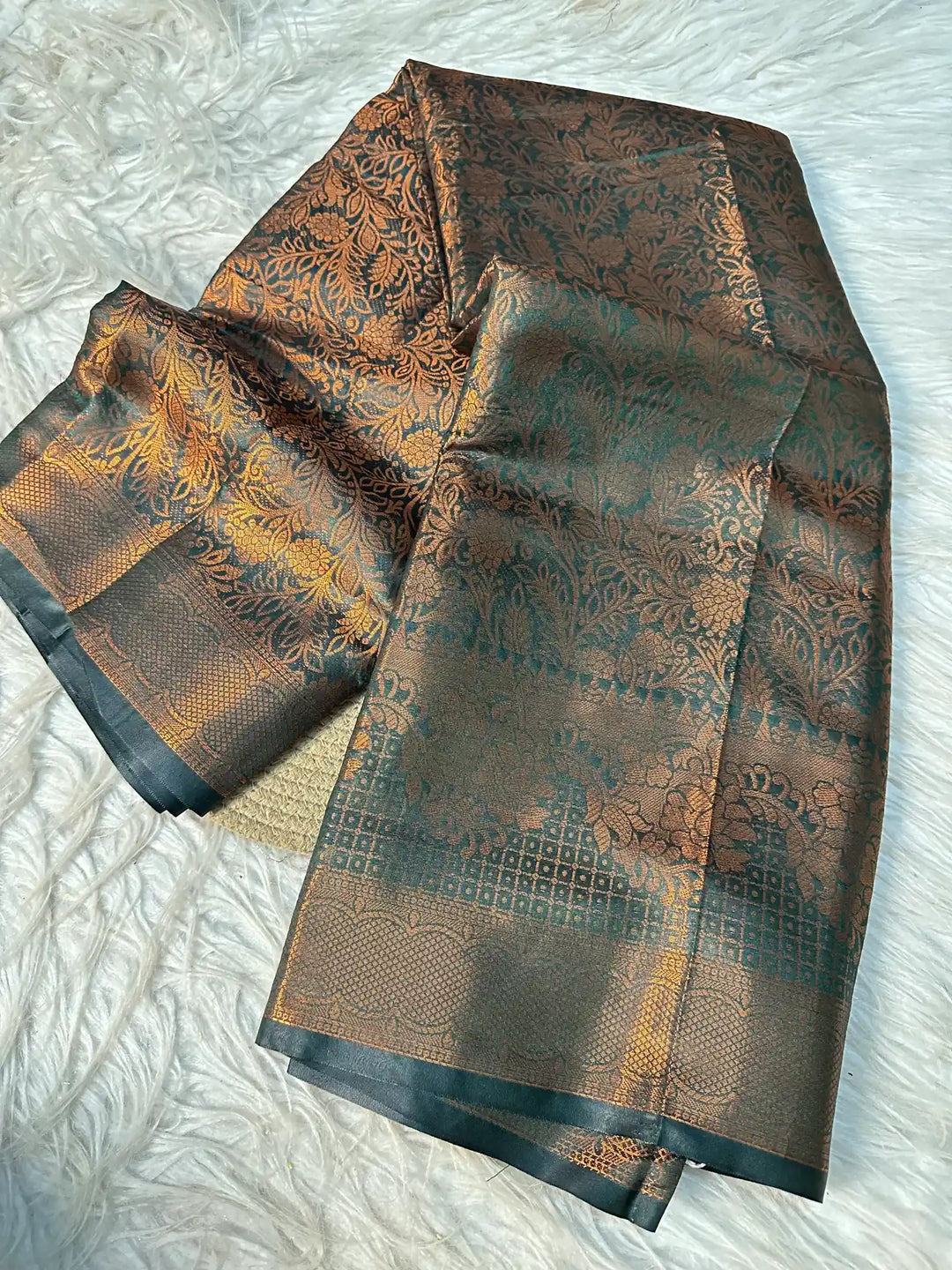 Premium Jacquard Weave Banarasi Saree