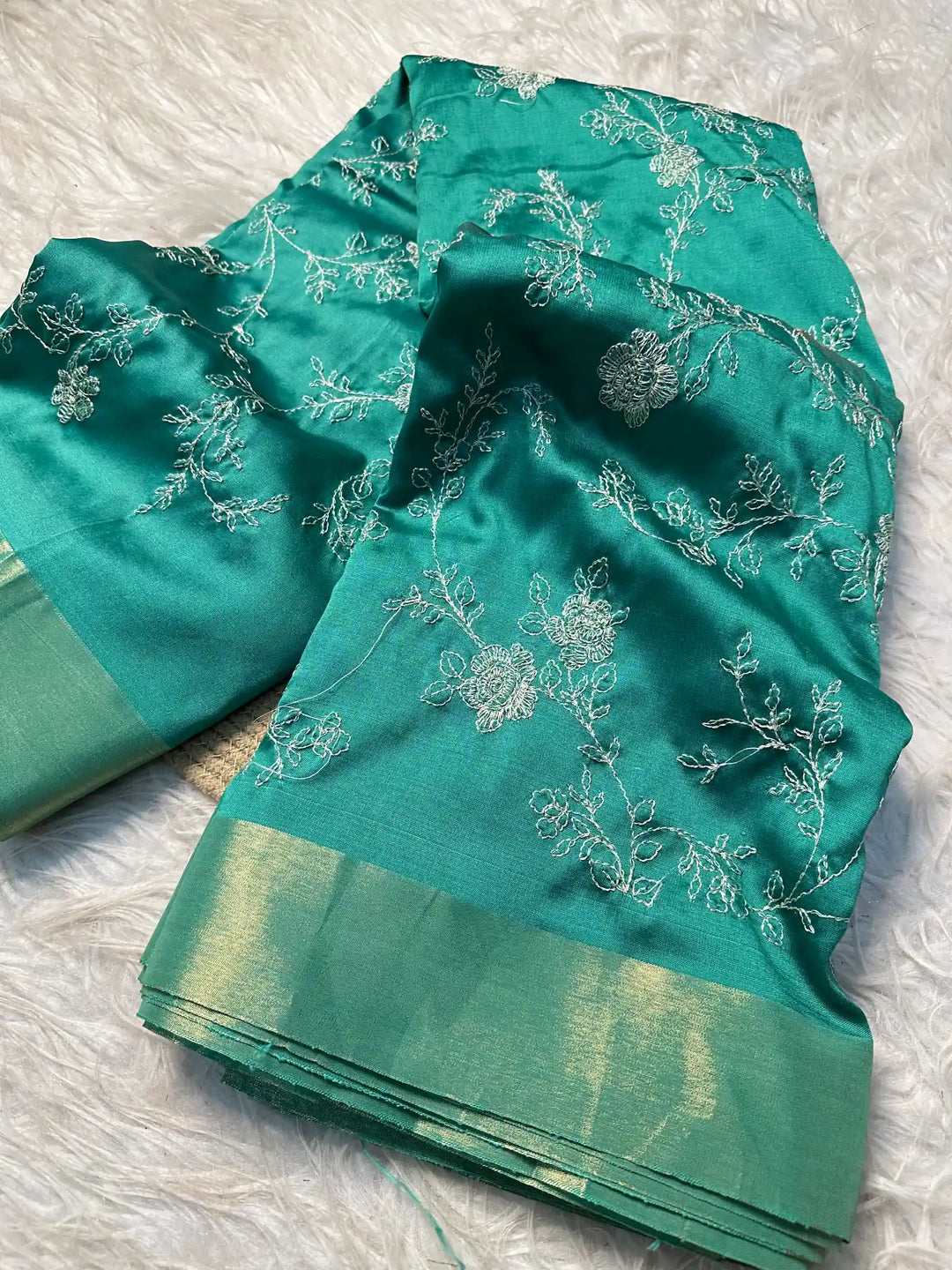 Premium Jacquard Weave Banarasi Saree