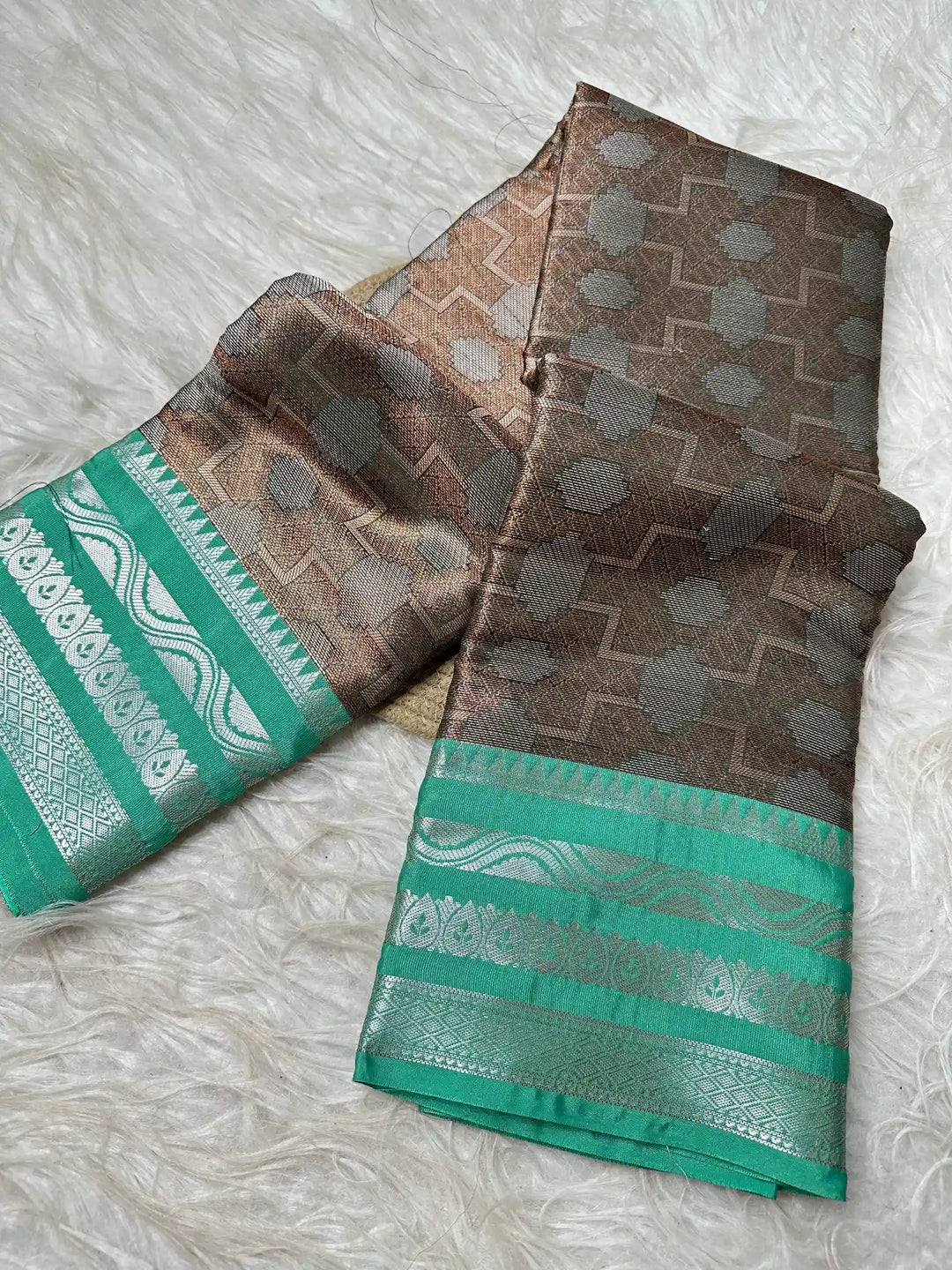 Premium Jacquard Weave Banarasi Saree