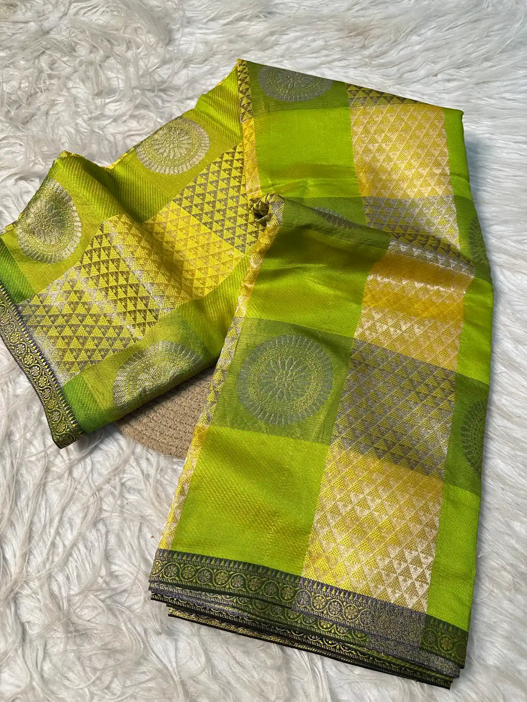 Premium Jacquard Weave Banarasi Saree