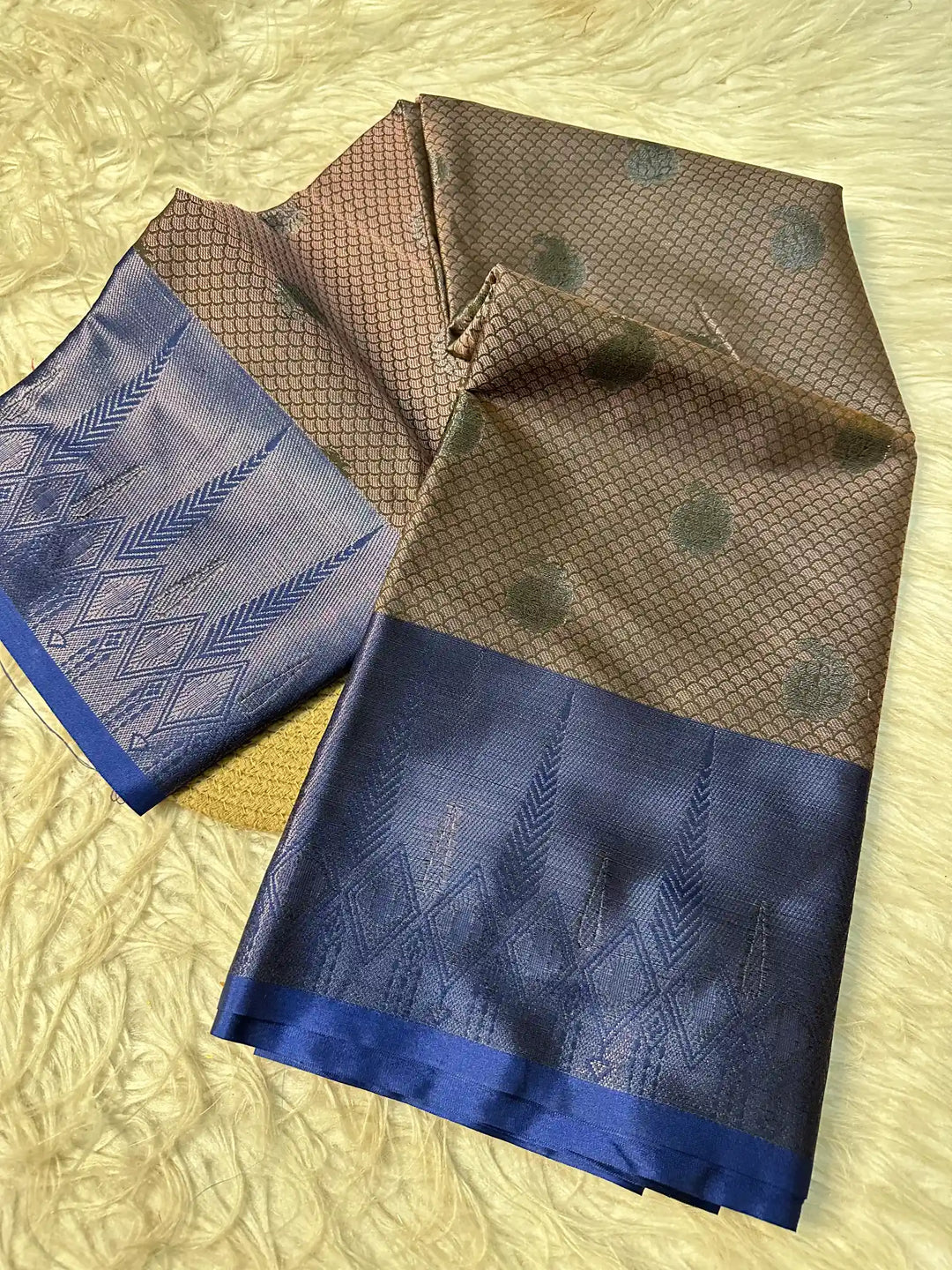 Premium Jacquard Weave Banarasi Saree